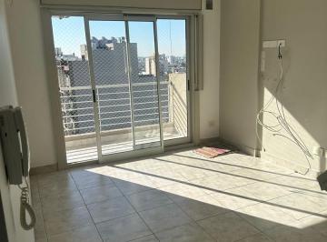 Departamento · 51m² · 3 Ambientes · Semipiso de 3 Ambientes con Balcon Corrido Contrafrente