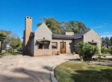 Casa de 4 ambientes, Presidente Perón · Casa en Venta | con Pileta | 4 Ambientes | Barrio El Candil | Jose Ingenieros