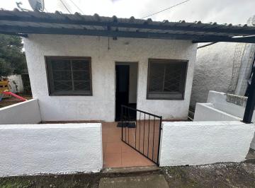 Casa · 30m² · 3 Ambientes · 1 Cochera · Alquiler Casa Dos Dorm. Paso de La Arena