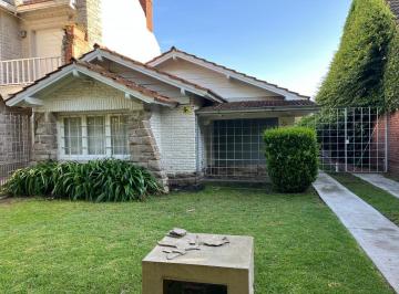 Casa · 350m² · 4 Ambientes · 1 Cochera · Casa en Mar del Plata