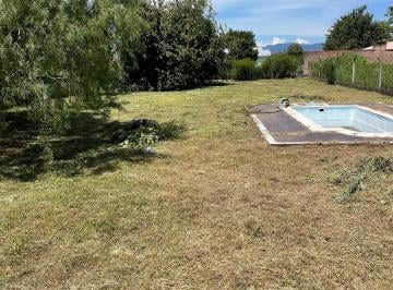 Casa de 3 ambientes, La Silleta · Casa en Alquiler con Pileta en La Silleta Villa Don Carlos