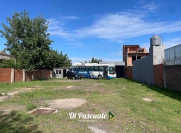 Terreno · 60m² · Alquiler Lote Terreno de 700 m² Ideal Deposito, Lavadero, Taller, Estacionamiento - Moreno Sur
