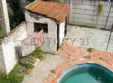 Casa · 60m² · 3 Ambientes · 1 Cochera · Venta de Casa Quinta en del Viso - Pilar