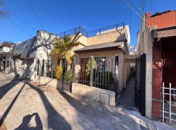 PH de 5 ambientes, Villa Real · T/casa 5 Amb 4 Habitaciones 2 Baño Patio Terraza S/gastos