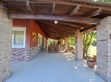 Casa · 130m² · 4 Ambientes · 2 Cocheras · Venta Casa 4 Ambientes en Parque Sakura, Exaltación de La Cruz. Apta Crédito