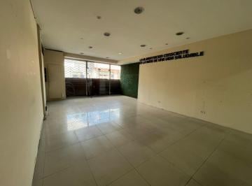 Local comercial · 220m² · Alquiler Local 290 m² Valentin Alsina