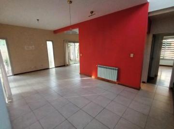 Casa · 220m² · 13 Ambientes · 2 Cocheras · Arguello - Casa en Venta - Excelente Estado - Ferente Colegio La Salle
