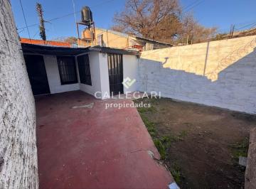 PH de 2 ambientes, Berazategui · Departamento 2 Ambientes con Patio en Alquiler. Berazategui