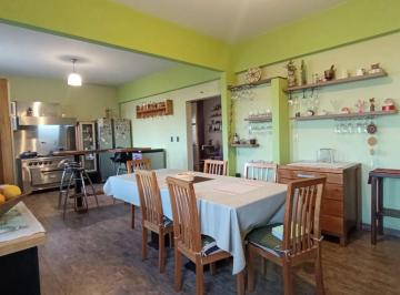 Casa · 250m² · 3 Ambientes · 1 Cochera · Venta PH con Galpon Gral. San Martin