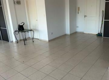 Oficina comercial · 70m² · Oficina en Alquiler Av Recta Martinolli Al 8000