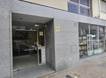 Foto · Departamento 1 Dormitorio Luminoso con Ventilación Cruzada Emilio Olmos 431