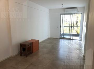 Departamento · 75m² · 3 Ambientes · 1 Cochera · Semipiso 3 Amb. C/ Cochera - Dorm. en Suite