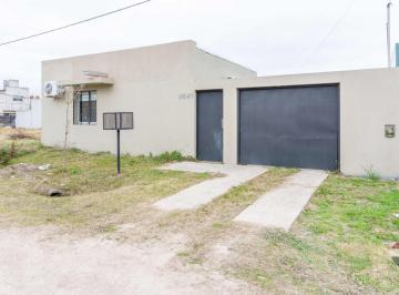 Casa · 80m² · 3 Ambientes · Casa en Venta Arana La Hermosura 2 Dorm.