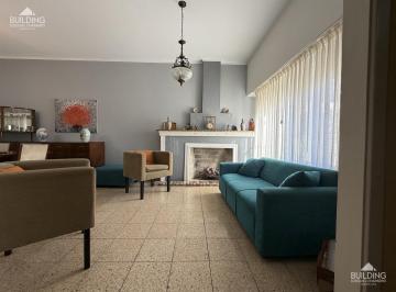 Casa · 145m² · 5 Ambientes · 1 Cochera · Casa en Venta 3 Dorm. - Cochera - Ensenada