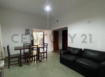 PH · 78m² · 4 Ambientes · Venta PH Al Frente 4 Ambientes con Entrada Independiente, Patio y Terraza. Apto Crédito