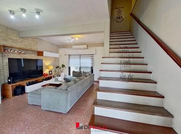 Casa · 125m² · 5 Ambientes · 1 Cochera · Casa 5 Ambientes en Loma Hermosa