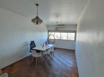 Departamento de 2 ambientes, Almagro · 2 Ambientes en Contra Frente. Muy Luminoso y Amplio. Excelente Ubicación.