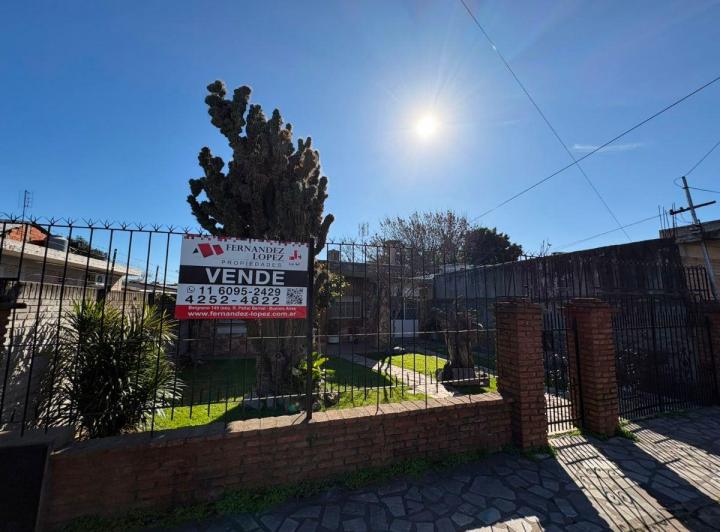 Casa · 90m² · 3 Ambientes · 1 Cochera