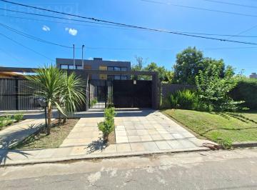 Casa · 90m² · 3 Ambientes · 1 Cochera · Venta Duplex, 3 Ambientes, Impecable en Los Cardales, Exaltacion de La Cruz, Apto Credito