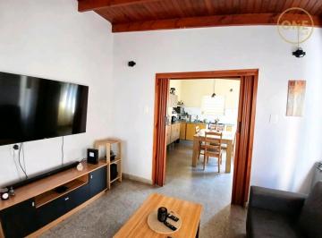 PH · 84m² · 5 Ambientes · PH en Villa Elisa