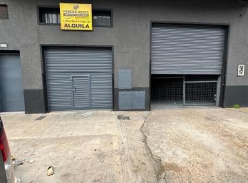 Bodega-Galpón · 226m² · 1 Ambiente · 4 Cocheras · Galpón en General San Martin