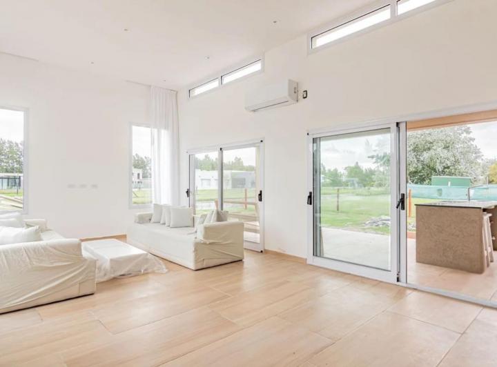 Casa · 142m² · 4 Ambientes · 1 Cochera