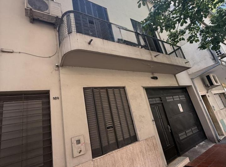 Casa · 247m² · 5 Dormitorios · 1 Cochera