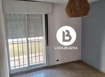 PH · 64m² · 5 Ambientes · 1 Cochera · PH en Alquiler en Barrio Ayacucho 1planta 2 Dorm., Patio y Cochera Amplia Cubierta. Dir: Amell