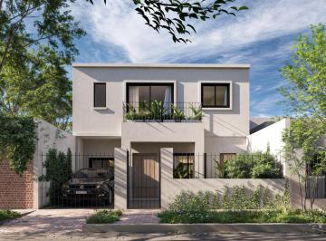 Casa · 171m² · 6 Ambientes · 1 Cochera · Pre Venta Casa a Estrenar en Lomas de San Isidro - 6 Ambientes, Jardín y Parrilla