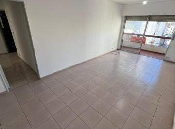 Departamento · 90m² · 7 Ambientes · Departamento Mitre Al 900