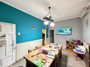 Casa de 4 ambientes, Lomas de Zamora · Oportunidad! Casa con Tres Dorm. y Jardín en Llavallol