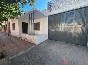 Depósito de 2 ambientes, Córdoba · Alquiler Casa con Galpon, a m de Velez Sarfield! 170 m²