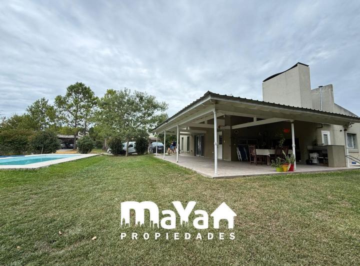 Casa · 130m² · 3 Ambientes · 2 Cocheras