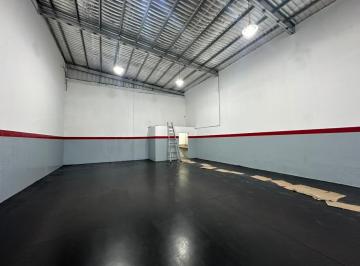Bodega-Galpón · 311m² · 1 Ambiente · 1 Cochera · Alquiler Galpón Valentin Alsina