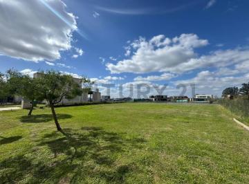 Terreno · 730m² · Venta Lote en Barrio Cerrado El Ensueño