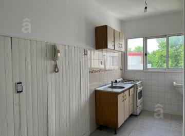 Departamento · 45m² · 2 Ambientes · Departamento en Venta - Villa Ballester - 2 Ambientes - Amplio - 3er Piso por Escalera
