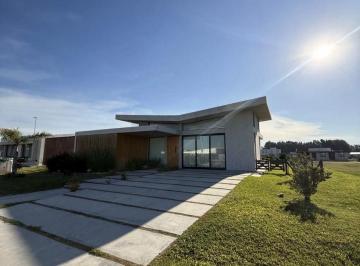 Casa de 3 ambientes, Ezeiza · Casa en Venta en Lares de Canning