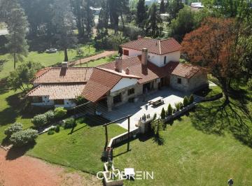 Casa · 830ha · 7 Ambientes · 4 Cocheras · Imponente Casona en Venta en Cuadro Nacional Sobre Av Mitre - San Rafael
