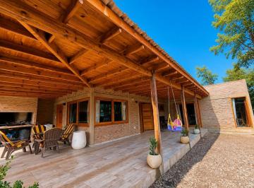 Casa · 81m² · 3 Ambientes · 1 Cochera · Venta Casa 2 Dormi. Villa Ciudad Parque Córdoba