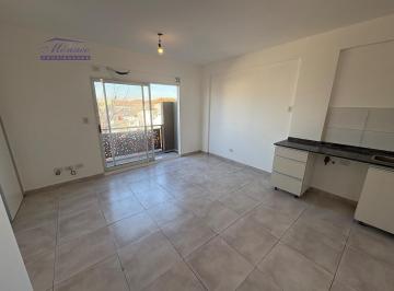 Departamento · 31m² · 2 Ambientes · 2 Amb. Fte con Balcon Corrido.