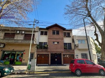 Casa · 130m² · 4 Ambientes · 1 Cochera · Hermoso Duplex 3 Amb + Dependencia Quincho Patio y Cochera