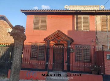 MBJ-MBJ-283_2 · Alquiler de Casa 4 Ambientes en 15 de Diciembre, Ciudad Evita