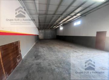 Bodega-Galpón · 180m² · 1 Ambiente · 1 Cochera · Alquiler - Galpón de 168 m² - Ruta 22 - Gral Fernandez Oro