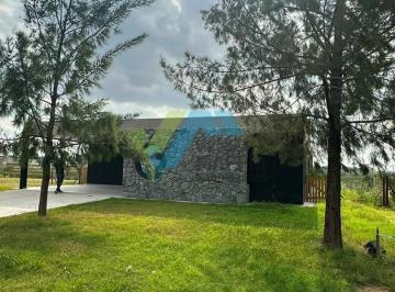 Casa · 262m² · 5 Ambientes · 2 Cocheras · Casa en Venta en El Naudir, Escobar, G. B. a. Zona Norte