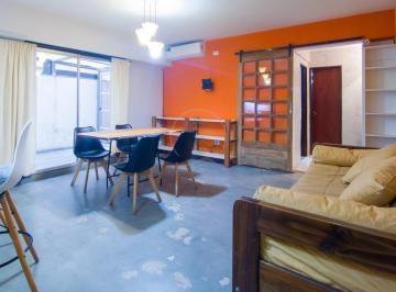 Departamento · 55m² · 2 Ambientes · Amplio Dpto. de 2 Amb.| Patio Cubierto y Descubierto | Zona Aldrey