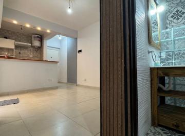 Departamento de 2 ambientes, Caballito · Oportunidad por Viaje, Dos Ambientes Reformado en Caballito