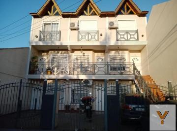 Casa · 90m² · 3 Ambientes · Casa en Alquiler - 2 Dorm. 2 Baños - 90 m - La Matanza