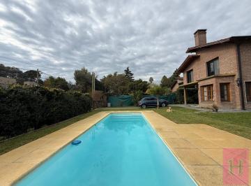 Casa · 265m² · 5 Ambientes · 3 Cocheras · Alquiler Casa Mapuche Country Club 5 Ambientes