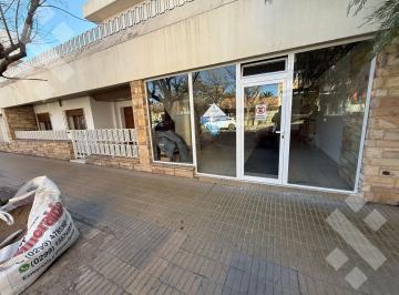 Local comercial · 105m² · 1 Ambiente · Alquiler Local 105 m² - B° San Pablo, Cipolletti