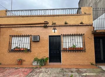 Casa de 4 ambientes, La Matanza · Dos Casas Sobre Lote de 245 m² con 3 Dorm. en Venta en La Tablada